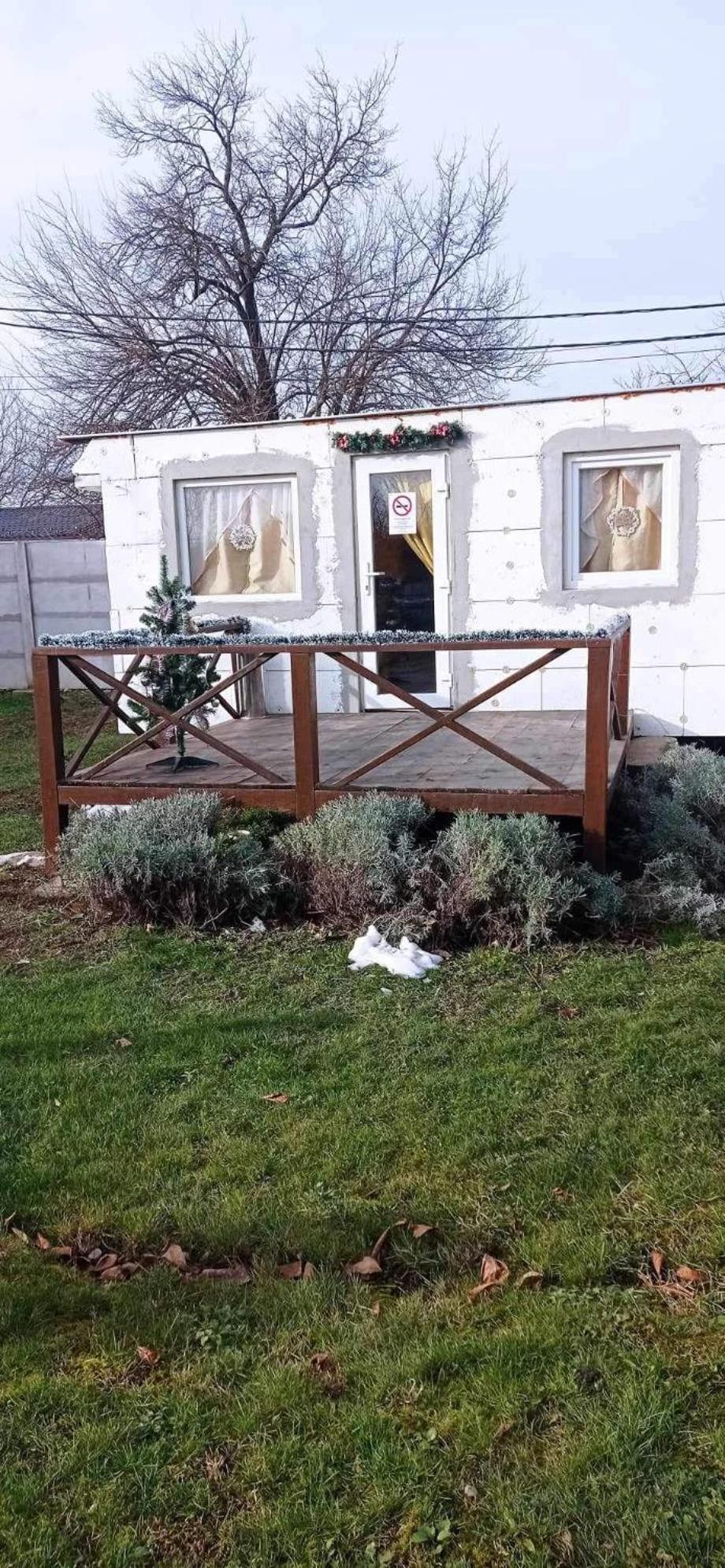 Kupai Apartman Apartment Tiszaujvaros Bagian luar foto